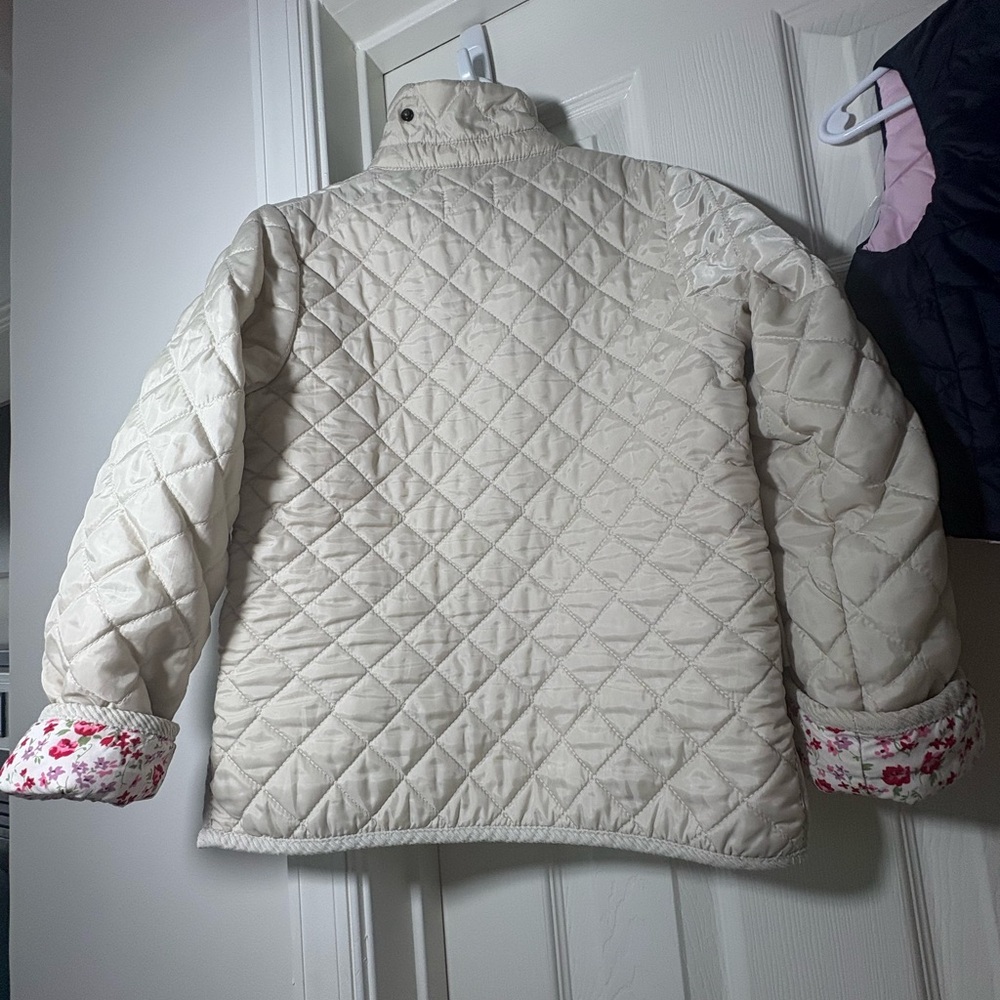 Ralph Lauren Cream Puffer Jacket with Diamond Quilting - Picture 11 of 11